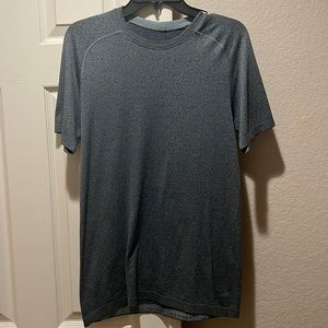 Static blue men’s lulu lemon 
Metal Vent Tech Short-Sleeve Shirt